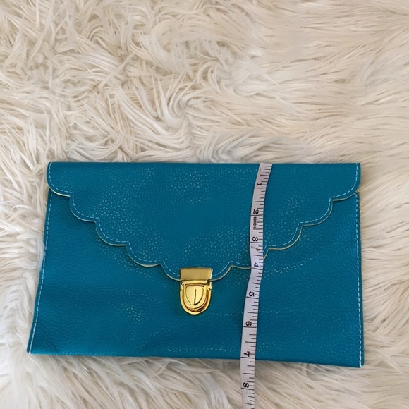 Turquoise blue Crossbody Clutch scalloped gold hardware envelope purse handbag - Picture 16 of 16